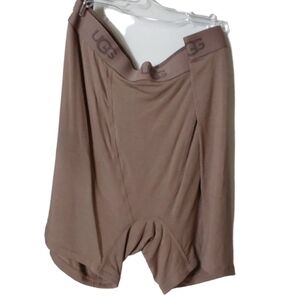 UGG WOMEN'S ALEXIAH BOY SHORT STYLE 1136ALS